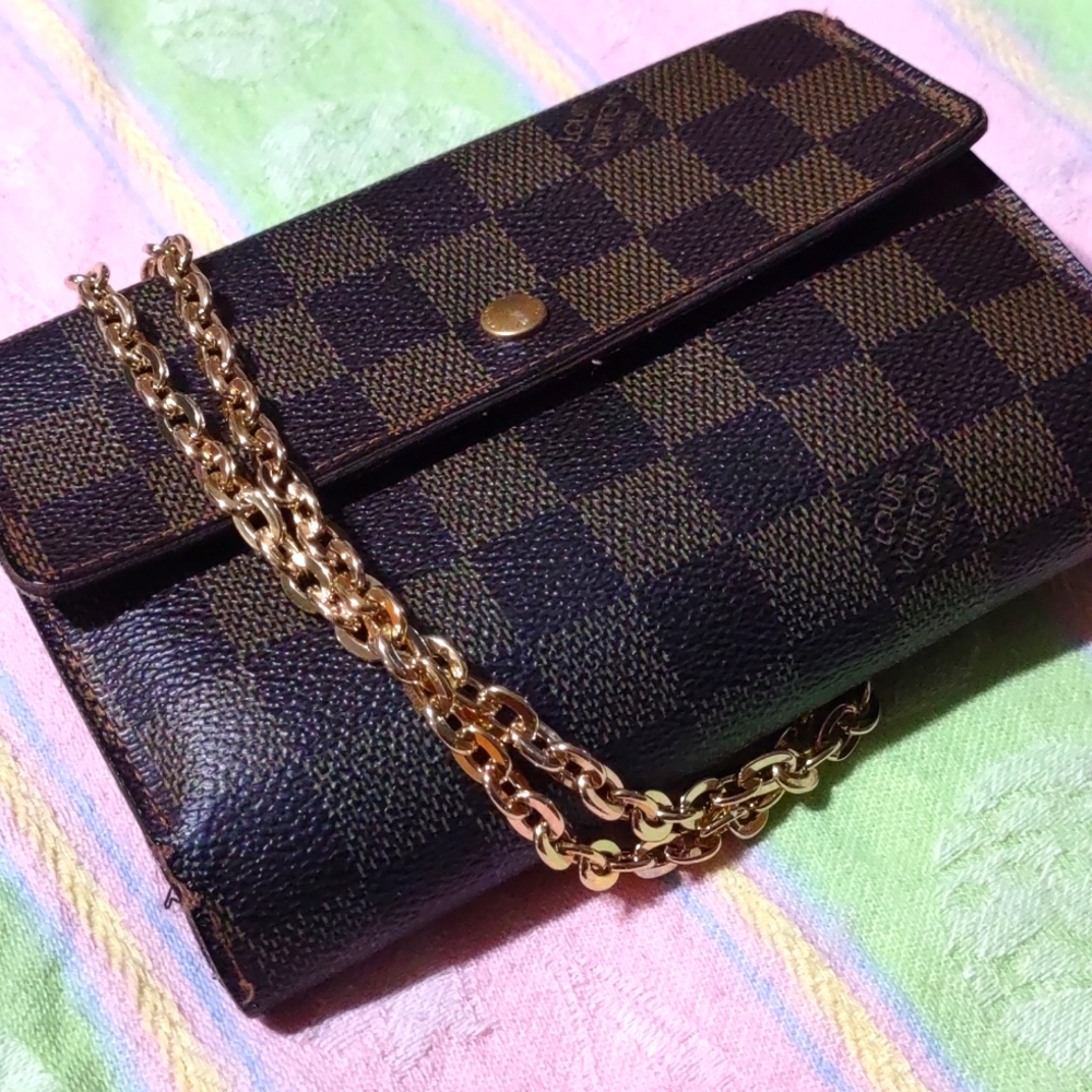 Louis Vuitton Damier Ebene compact wallet